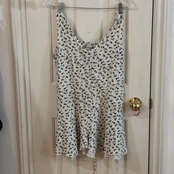 white mini 90s dress cotton like with little ditzy flowers and button up 90s y2k - Picture 1 of 12